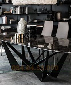 Skorpio Table
