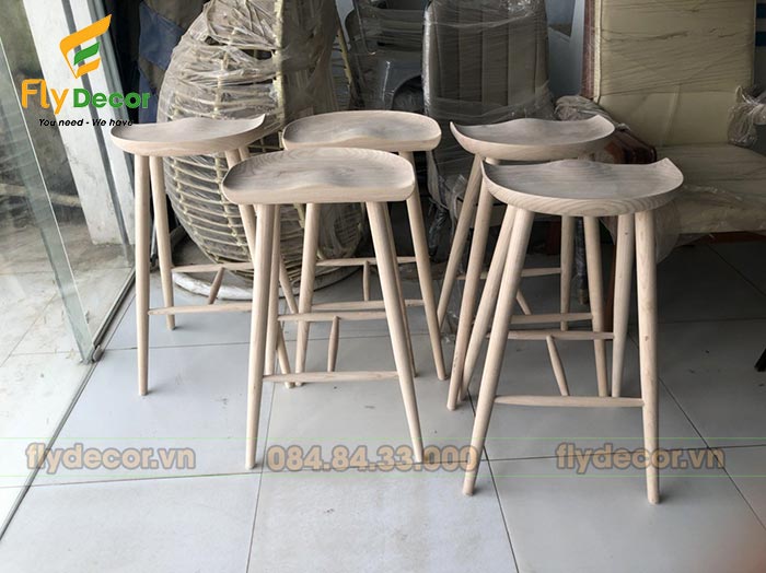Mẫu ghế Bar chân gỗ Taburet thực tế