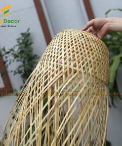 Chụp đèn tre trang trí sân vườn