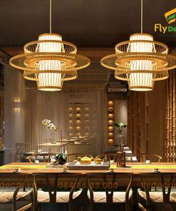 Đèn được trang trí trong phòng ăn