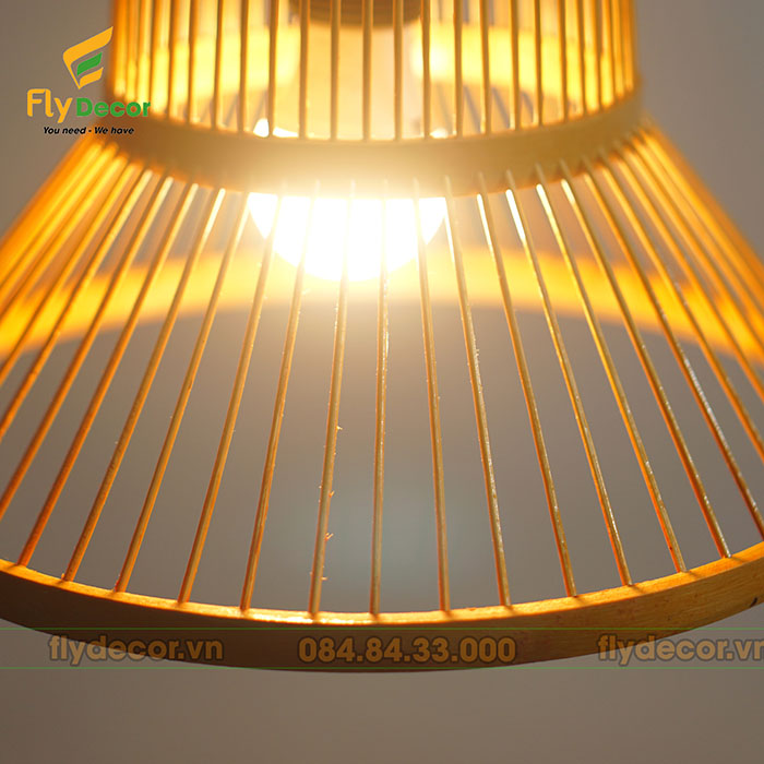 Đèn trang trí sân vườn giá rẻ